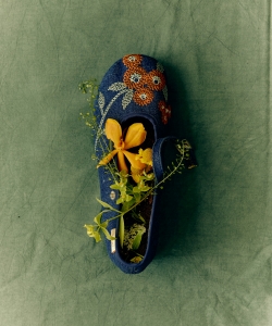 〈WOMEN〉BEAMS JAPAN / 別注 花朵 年繡花鞋